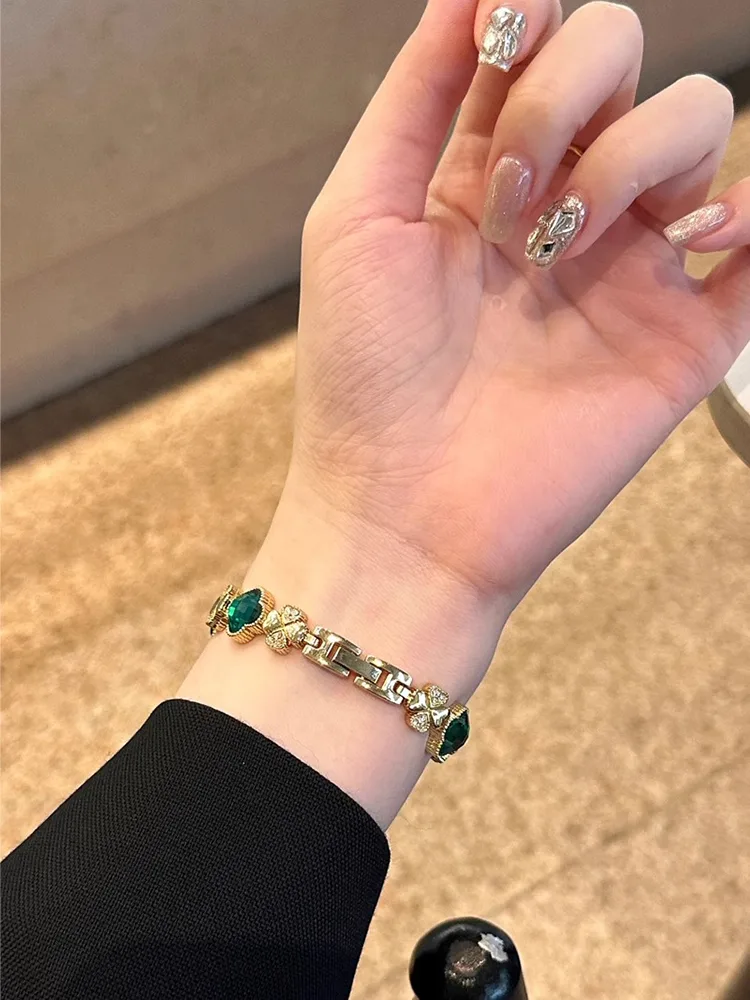 Rhinestone and Zircon Four-leaf Clover Stainless Steel Band - Imagen 3